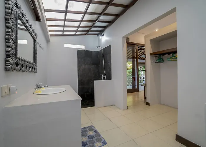 Manuaba Guest house